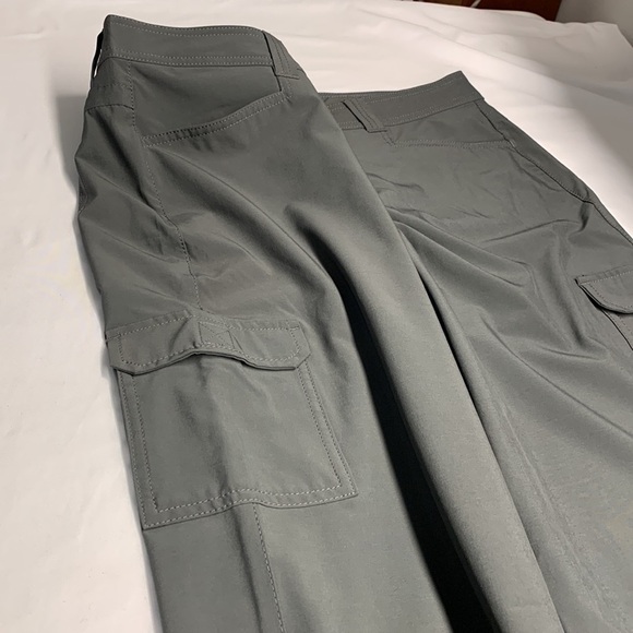 Eddie Bauer Cargo Hiking Pants Adjustable Leg Length Size 12 Colour Grey - Picture 5 of 14